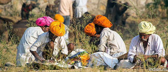 Turbanbeklädda män i Pushkar