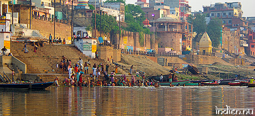 Den heliga floden Ganges i Uttar Pradesh
